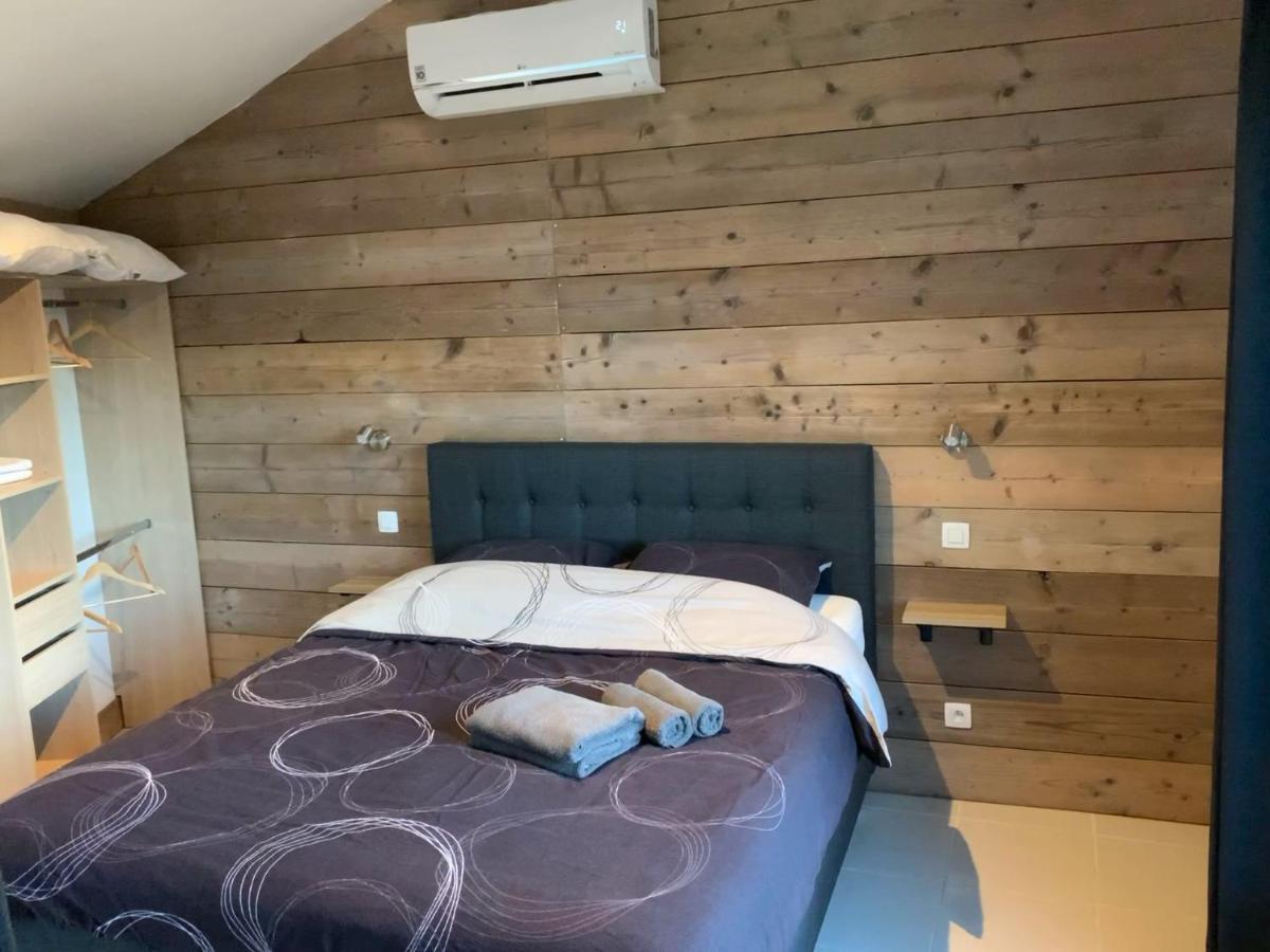 Chambre D'Hotes Naturiste Le Jardin Des Hirondelles Blanzaguet-Saint-Cybard Exterior photo